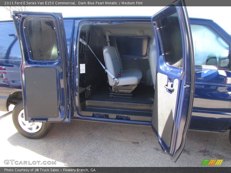 Dark Blue Pearl Metallic / Medium Flint 2011 Ford E Series Van E150 Commercial