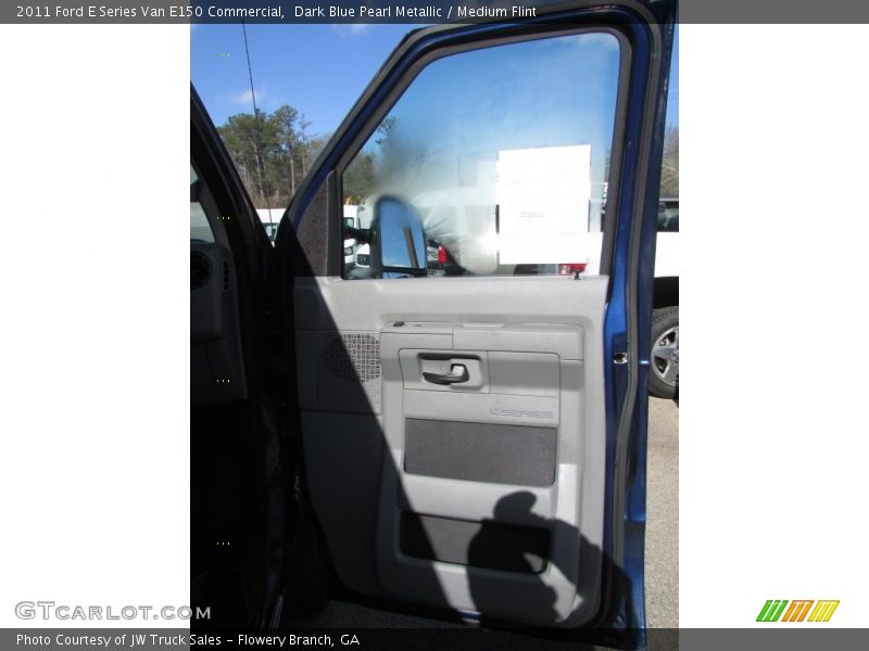 Dark Blue Pearl Metallic / Medium Flint 2011 Ford E Series Van E150 Commercial