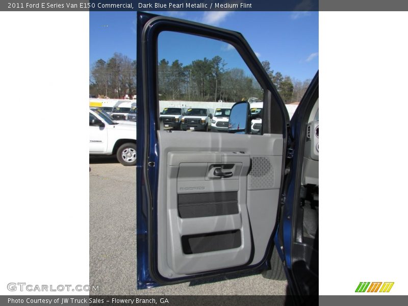 Dark Blue Pearl Metallic / Medium Flint 2011 Ford E Series Van E150 Commercial