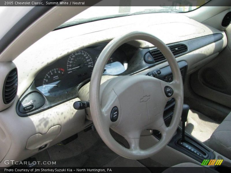 Summit White / Neutral 2005 Chevrolet Classic