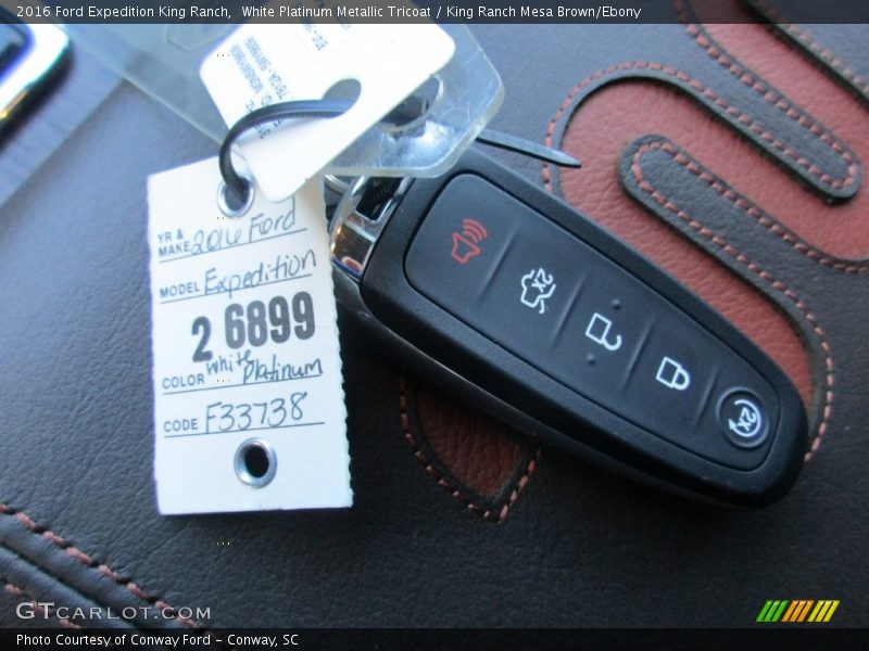 White Platinum Metallic Tricoat / King Ranch Mesa Brown/Ebony 2016 Ford Expedition King Ranch