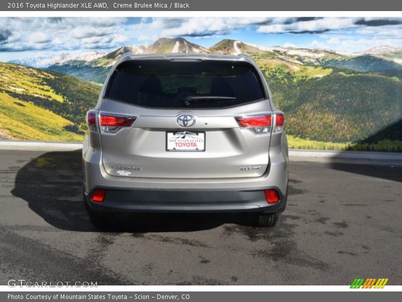 Creme Brulee Mica / Black 2016 Toyota Highlander XLE AWD