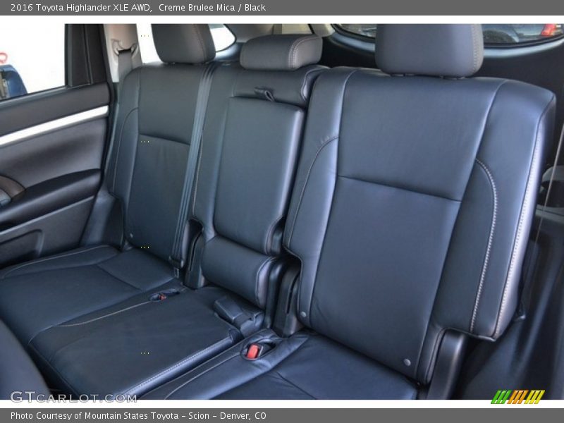 Creme Brulee Mica / Black 2016 Toyota Highlander XLE AWD