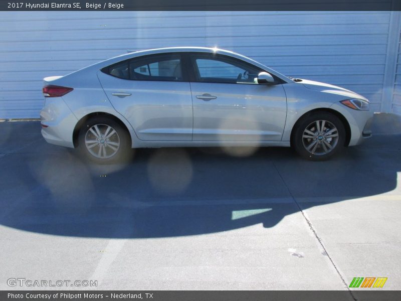 Beige / Beige 2017 Hyundai Elantra SE