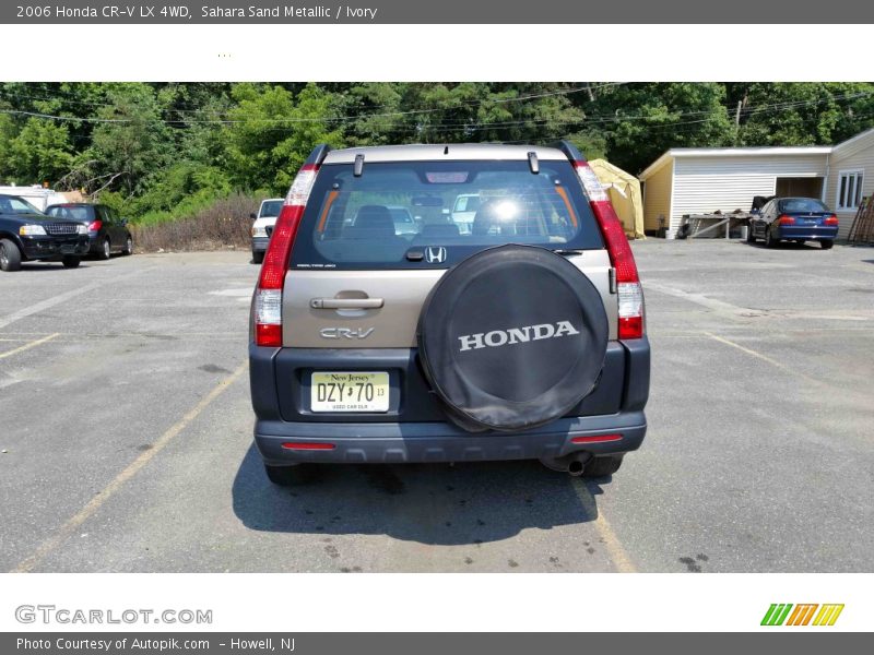 Sahara Sand Metallic / Ivory 2006 Honda CR-V LX 4WD