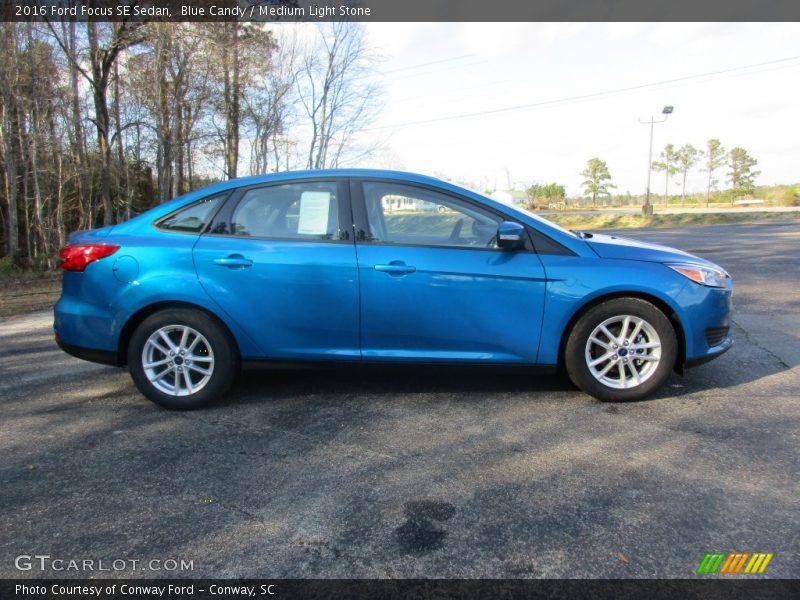 Blue Candy / Medium Light Stone 2016 Ford Focus SE Sedan
