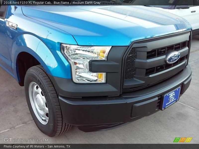 Blue Flame / Medium Earth Gray 2016 Ford F150 XL Regular Cab