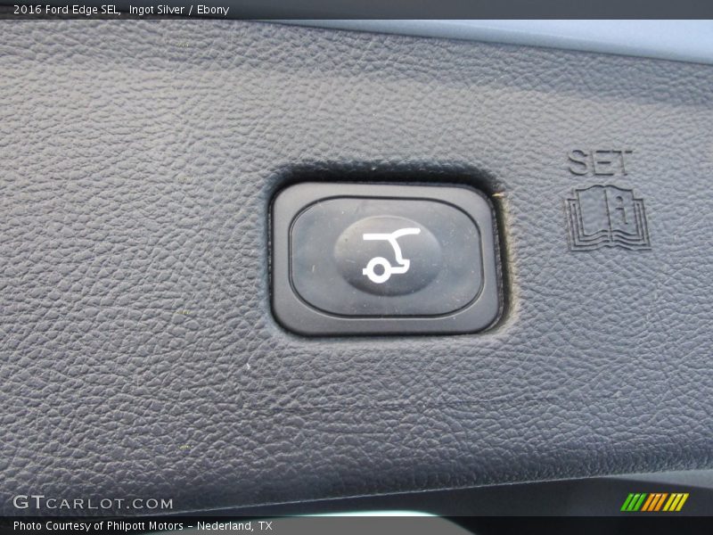 Ingot Silver / Ebony 2016 Ford Edge SEL
