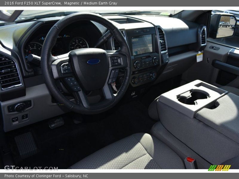 Magnetic / Medium Earth Gray 2016 Ford F150 XLT SuperCrew