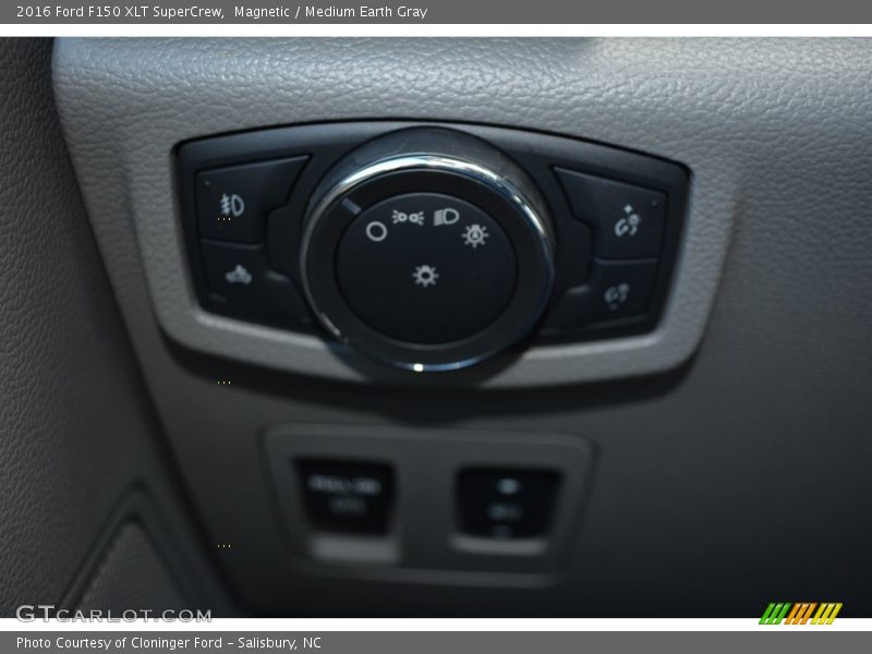 Magnetic / Medium Earth Gray 2016 Ford F150 XLT SuperCrew