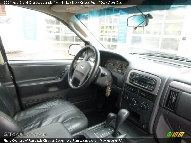 Brillant Black Crystal Pearl / Dark Slate Gray 2004 Jeep Grand Cherokee Laredo 4x4