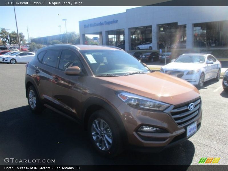 Mojave Sand / Beige 2016 Hyundai Tucson SE
