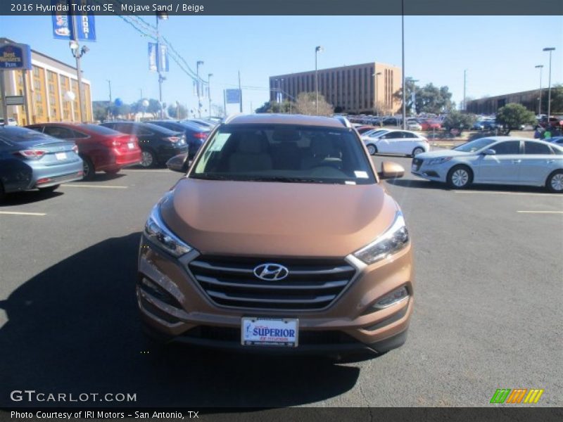 Mojave Sand / Beige 2016 Hyundai Tucson SE