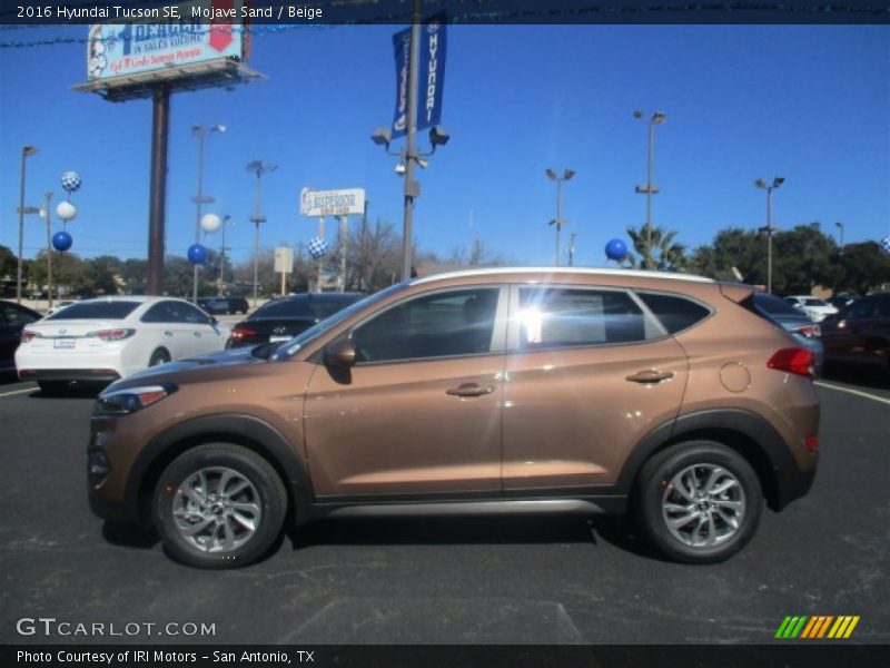 Mojave Sand / Beige 2016 Hyundai Tucson SE
