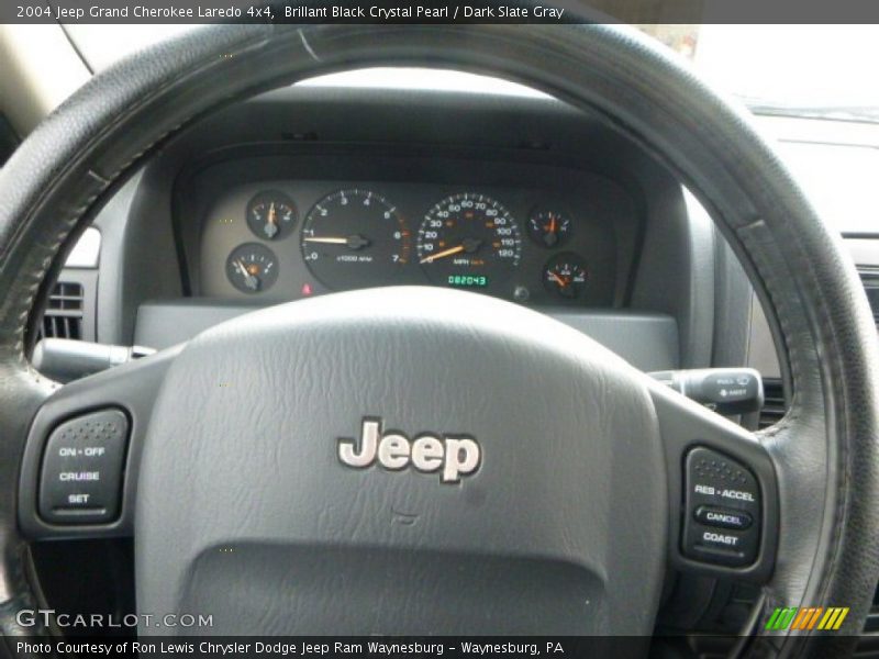 Brillant Black Crystal Pearl / Dark Slate Gray 2004 Jeep Grand Cherokee Laredo 4x4