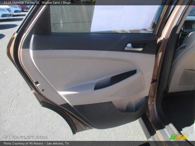 Mojave Sand / Beige 2016 Hyundai Tucson SE