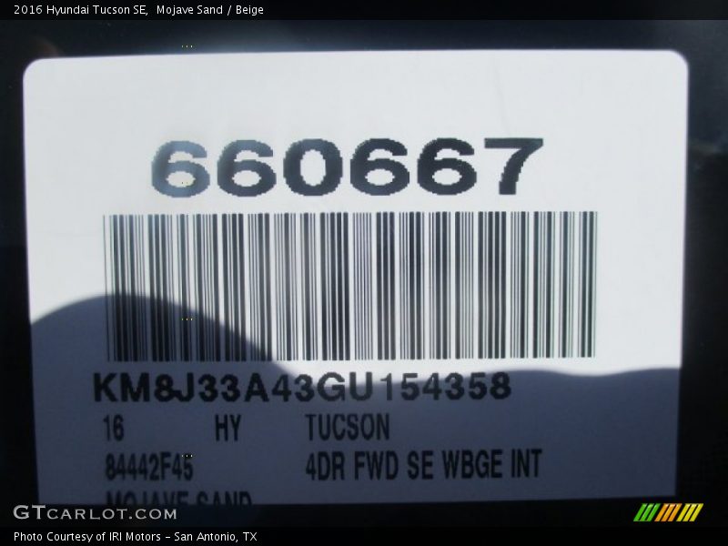 Mojave Sand / Beige 2016 Hyundai Tucson SE