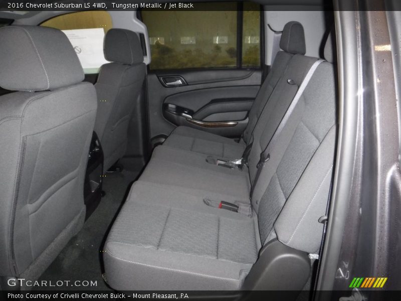 Tungsten Metallic / Jet Black 2016 Chevrolet Suburban LS 4WD