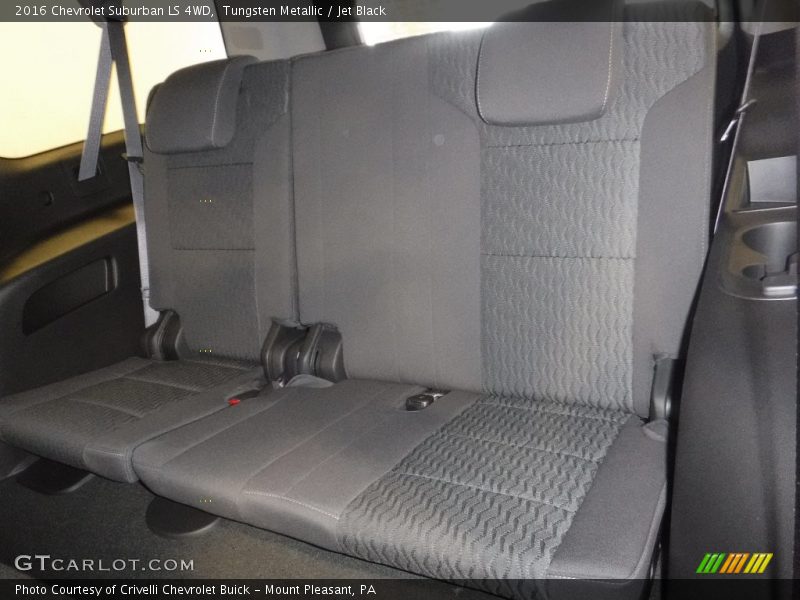 Tungsten Metallic / Jet Black 2016 Chevrolet Suburban LS 4WD