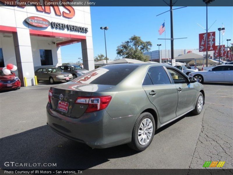 Cypress Green Metallic / Ivory 2013 Toyota Camry L