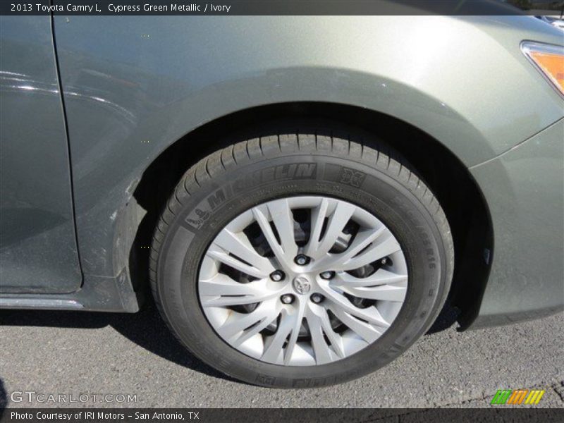 Cypress Green Metallic / Ivory 2013 Toyota Camry L