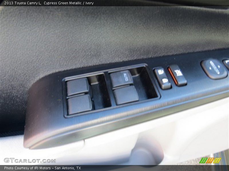 Cypress Green Metallic / Ivory 2013 Toyota Camry L