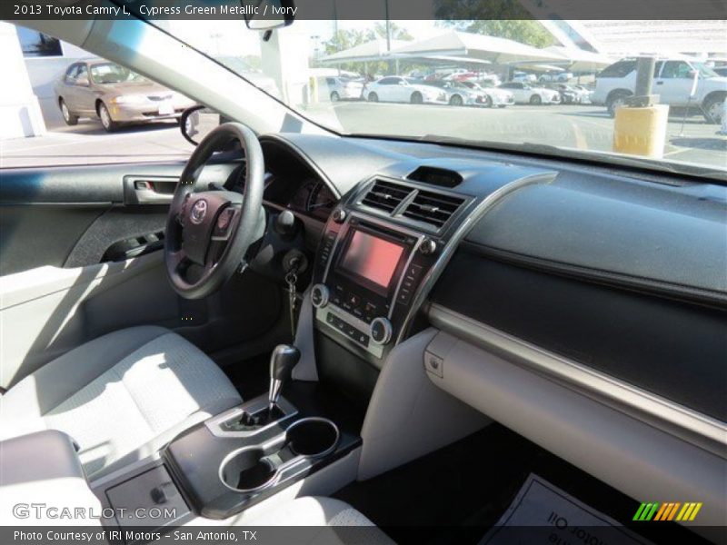 Cypress Green Metallic / Ivory 2013 Toyota Camry L