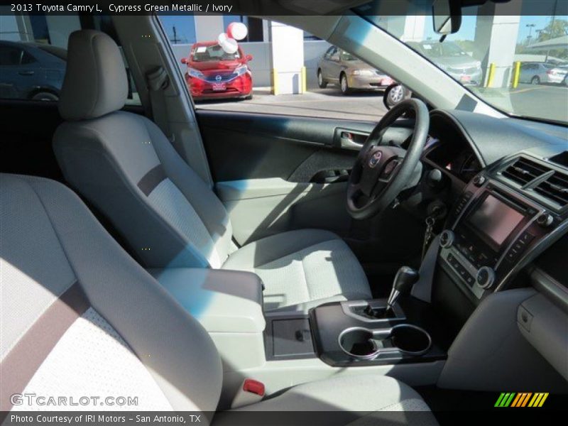 Cypress Green Metallic / Ivory 2013 Toyota Camry L