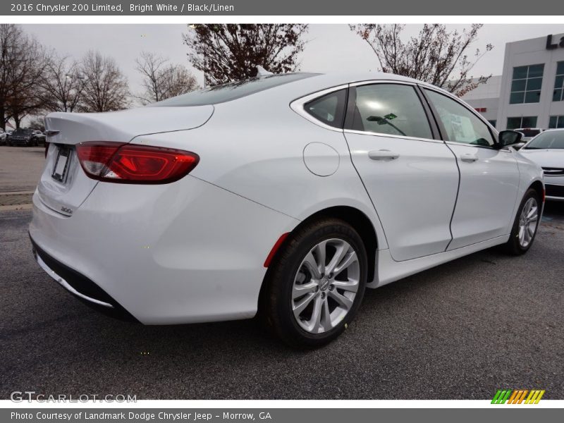 Bright White / Black/Linen 2016 Chrysler 200 Limited