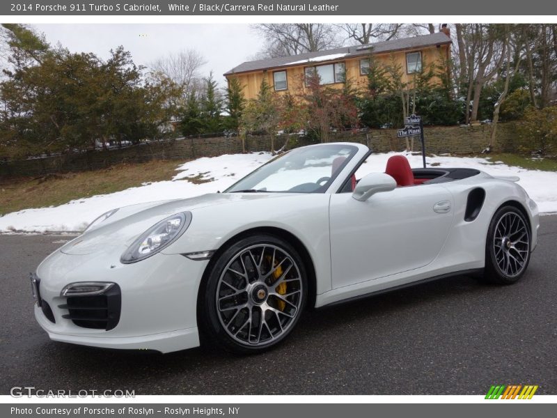 Front 3/4 View of 2014 911 Turbo S Cabriolet