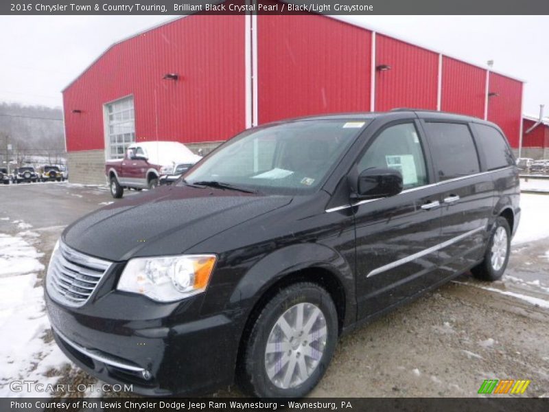 Brilliant Black Crystal Pearl / Black/Light Graystone 2016 Chrysler Town & Country Touring