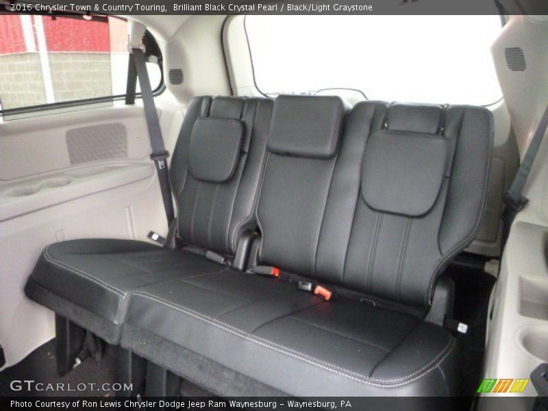 Brilliant Black Crystal Pearl / Black/Light Graystone 2016 Chrysler Town & Country Touring