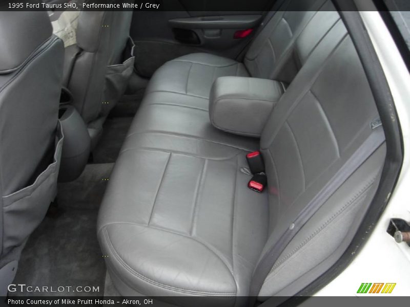 Performance White / Grey 1995 Ford Taurus SHO