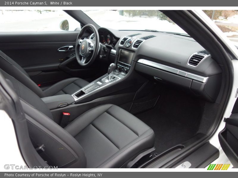 Dashboard of 2014 Cayman S