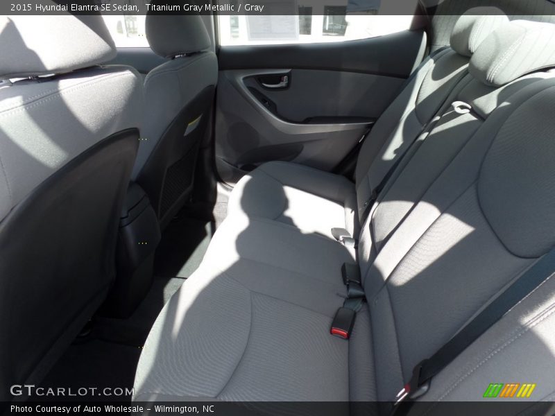 Titanium Gray Metallic / Gray 2015 Hyundai Elantra SE Sedan