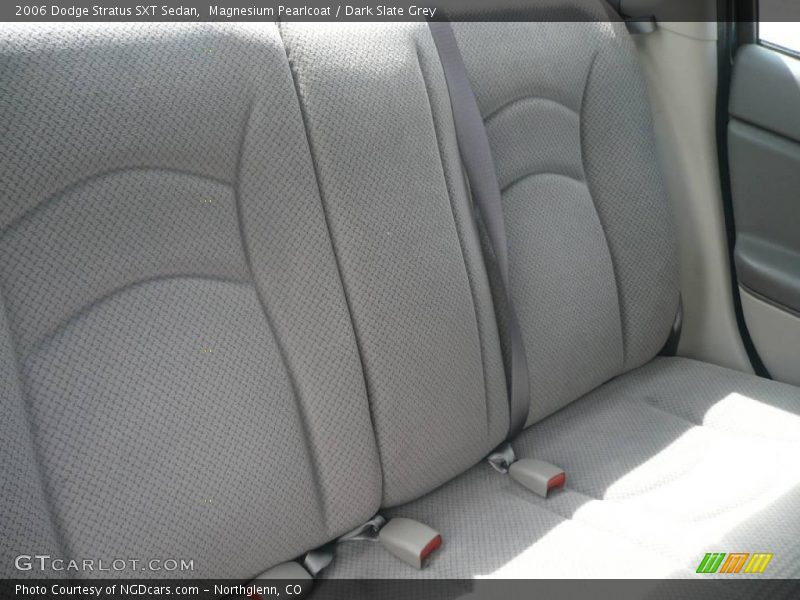 Magnesium Pearlcoat / Dark Slate Grey 2006 Dodge Stratus SXT Sedan