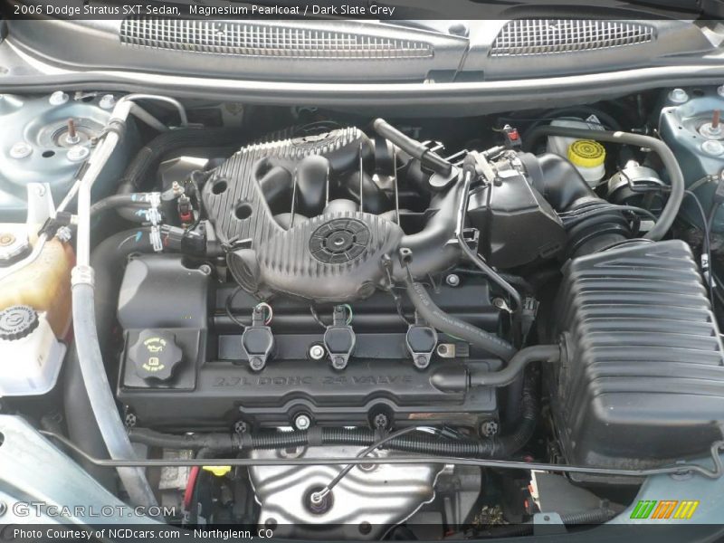 Magnesium Pearlcoat / Dark Slate Grey 2006 Dodge Stratus SXT Sedan