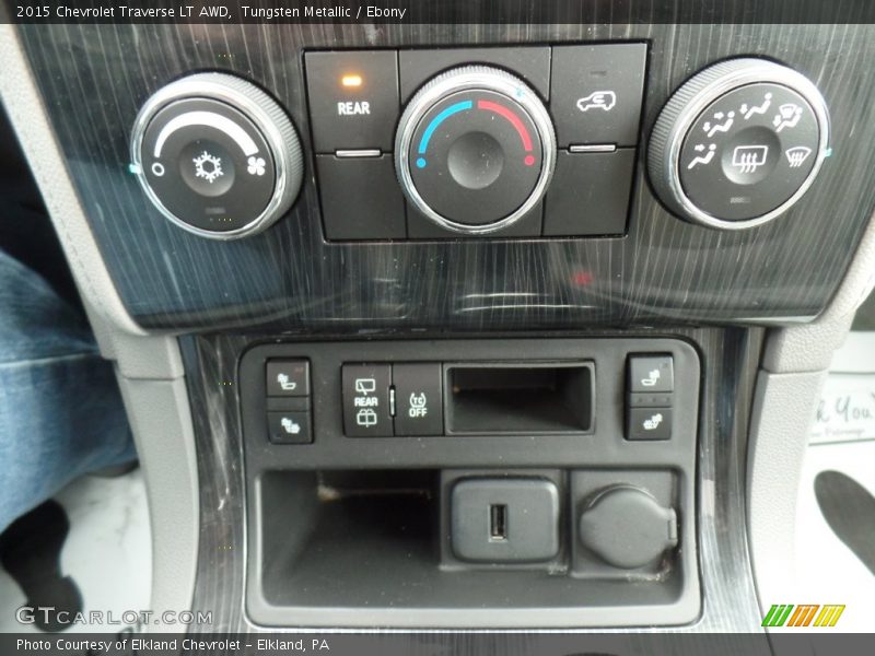 Tungsten Metallic / Ebony 2015 Chevrolet Traverse LT AWD