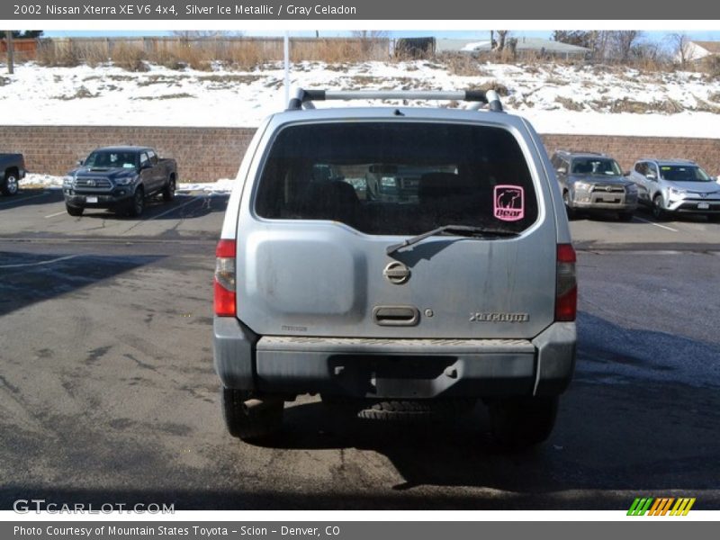 Silver Ice Metallic / Gray Celadon 2002 Nissan Xterra XE V6 4x4