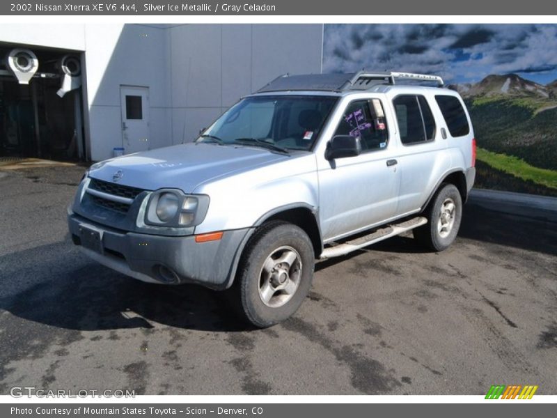 Silver Ice Metallic / Gray Celadon 2002 Nissan Xterra XE V6 4x4