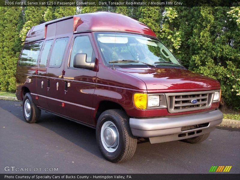 Dark Toreador Red Metallic / Medium Flint Grey 2006 Ford E Series Van E250 Passenger Conversion