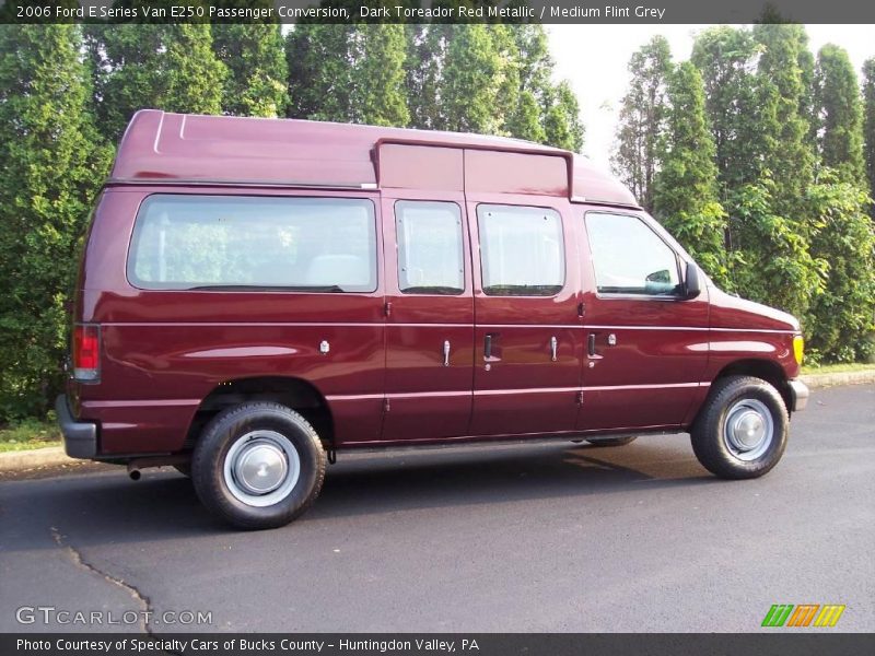 Dark Toreador Red Metallic / Medium Flint Grey 2006 Ford E Series Van E250 Passenger Conversion