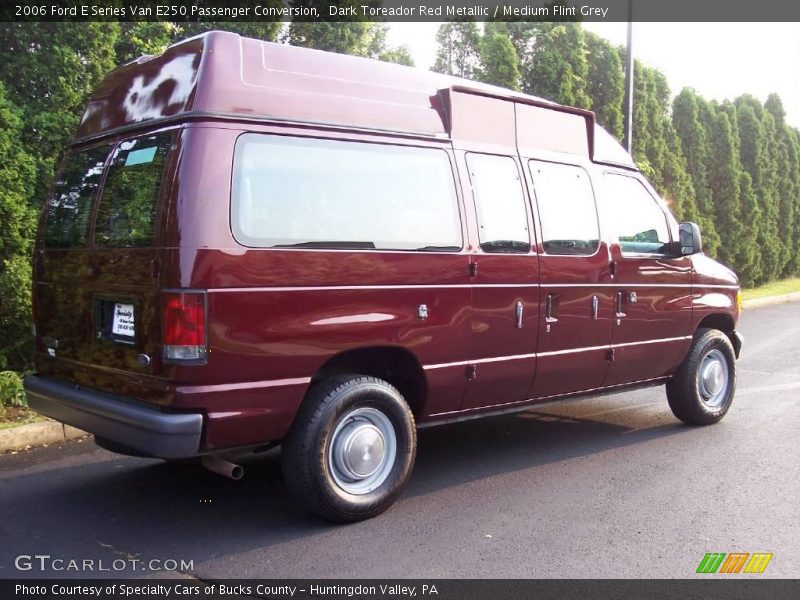 Dark Toreador Red Metallic / Medium Flint Grey 2006 Ford E Series Van E250 Passenger Conversion