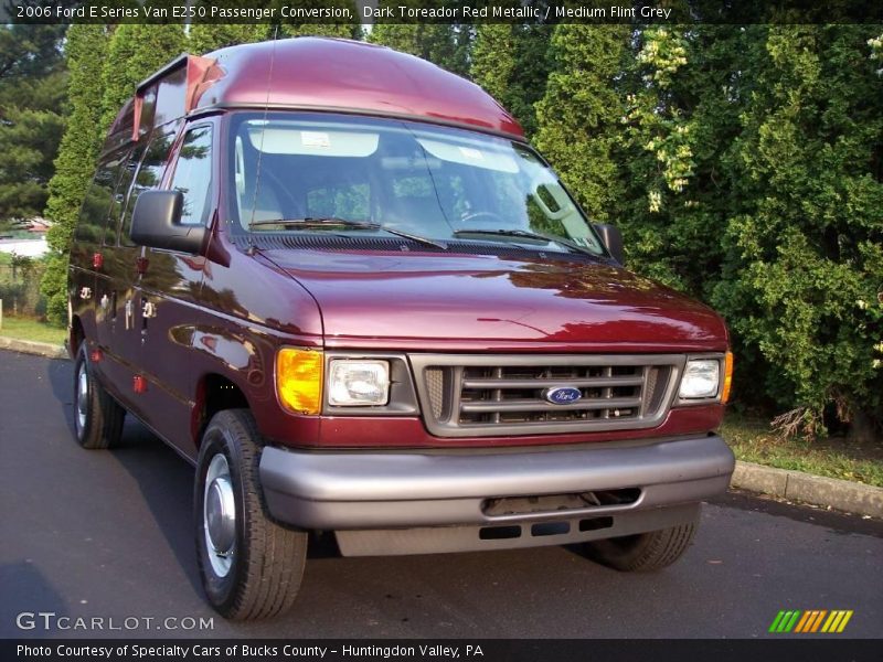 Dark Toreador Red Metallic / Medium Flint Grey 2006 Ford E Series Van E250 Passenger Conversion