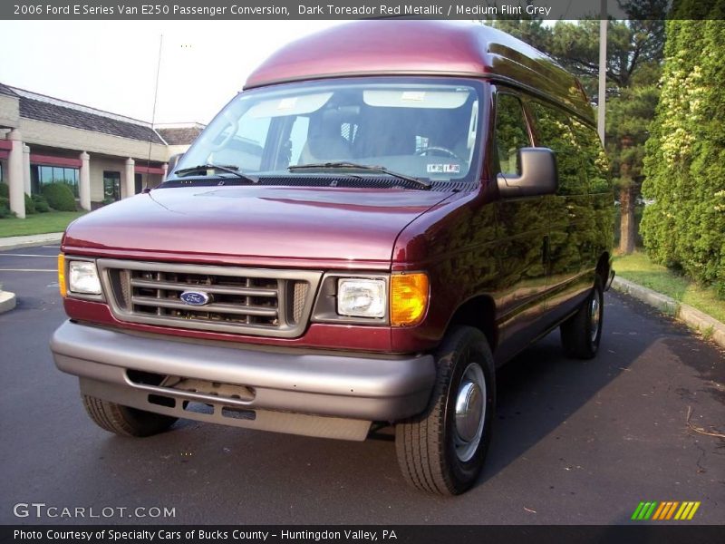 Dark Toreador Red Metallic / Medium Flint Grey 2006 Ford E Series Van E250 Passenger Conversion