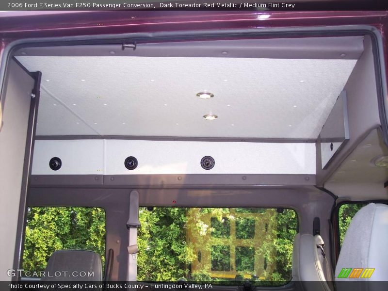 Dark Toreador Red Metallic / Medium Flint Grey 2006 Ford E Series Van E250 Passenger Conversion