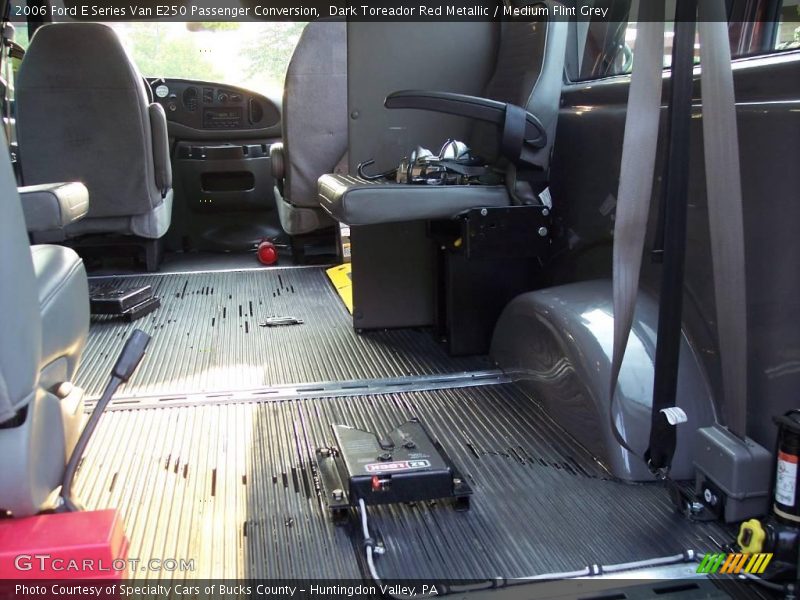 Dark Toreador Red Metallic / Medium Flint Grey 2006 Ford E Series Van E250 Passenger Conversion
