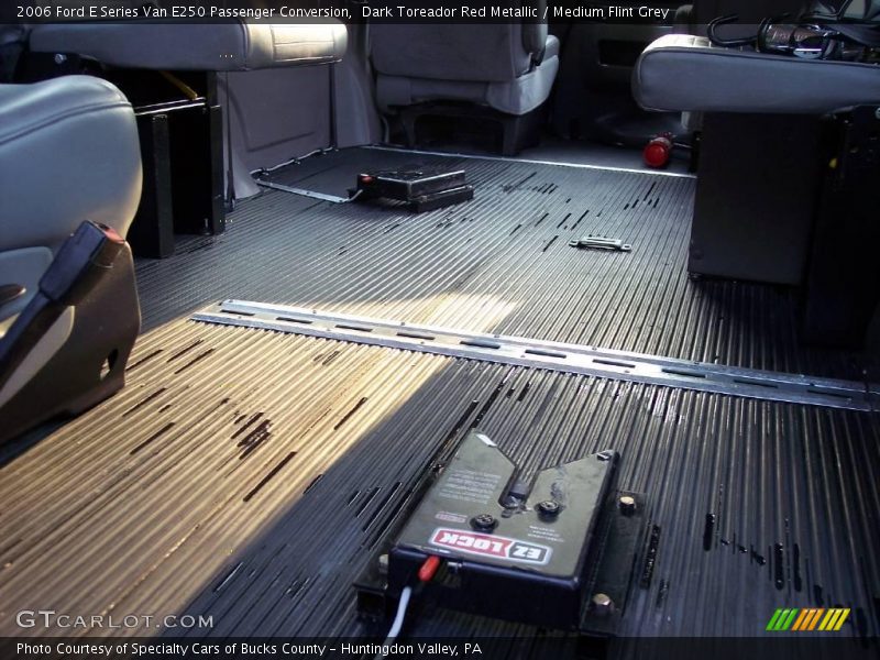Dark Toreador Red Metallic / Medium Flint Grey 2006 Ford E Series Van E250 Passenger Conversion