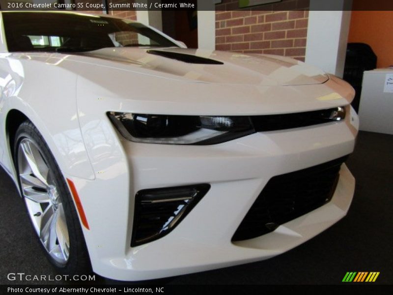 Summit White / Ceramic White 2016 Chevrolet Camaro SS Coupe