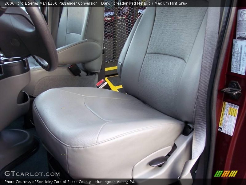 Dark Toreador Red Metallic / Medium Flint Grey 2006 Ford E Series Van E250 Passenger Conversion